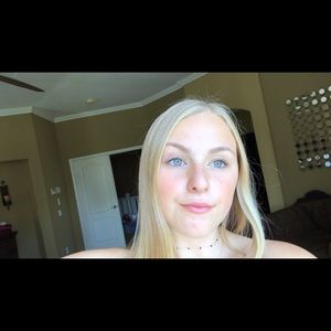 Meet your Posher, Eliana